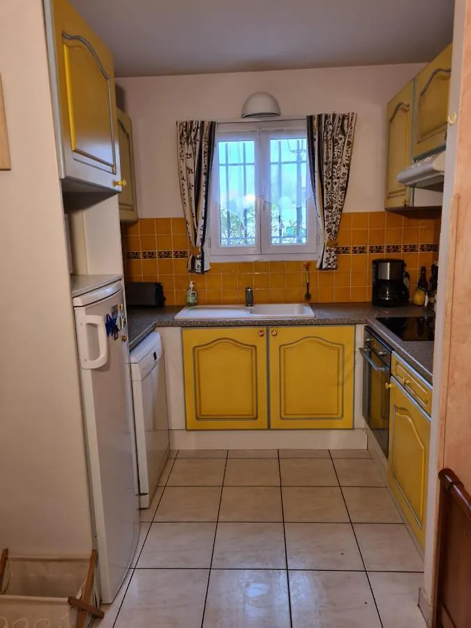 Holiday home Joli Mazet Provencal De Camargue Villa Arles
